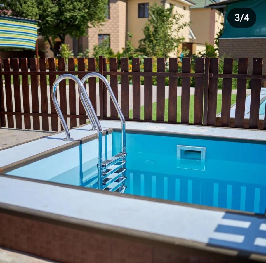 Malibu Guest House Kapsagaj Kültér fotó